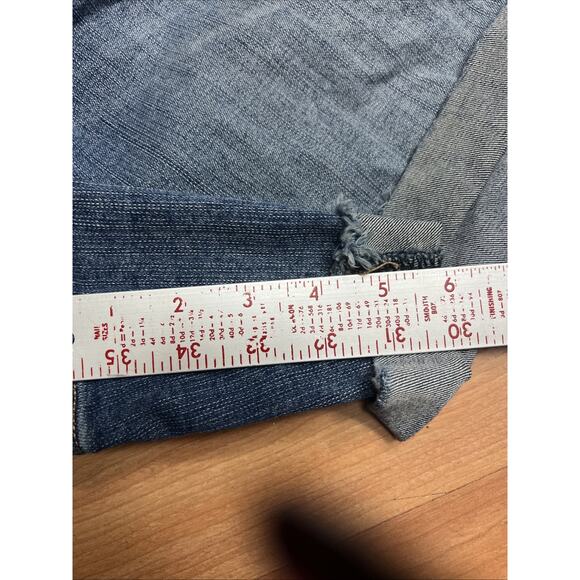 Torrid Denim Womens Shorts Size 24 Distressed Stretch Plus Size Measures 43x5 - Picture 10 of 10